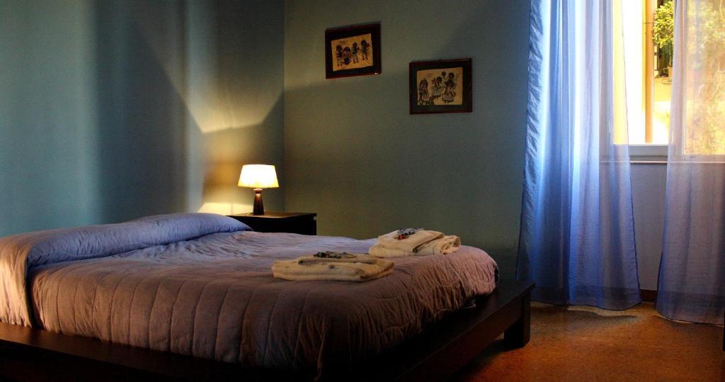 A Due Passi Dal Treno Apartman Pisa Szoba fotó
