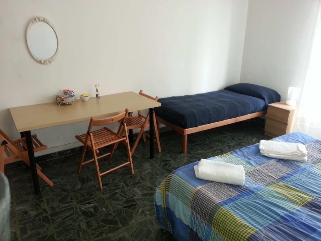 A Due Passi Dal Treno Apartman Pisa Szoba fotó