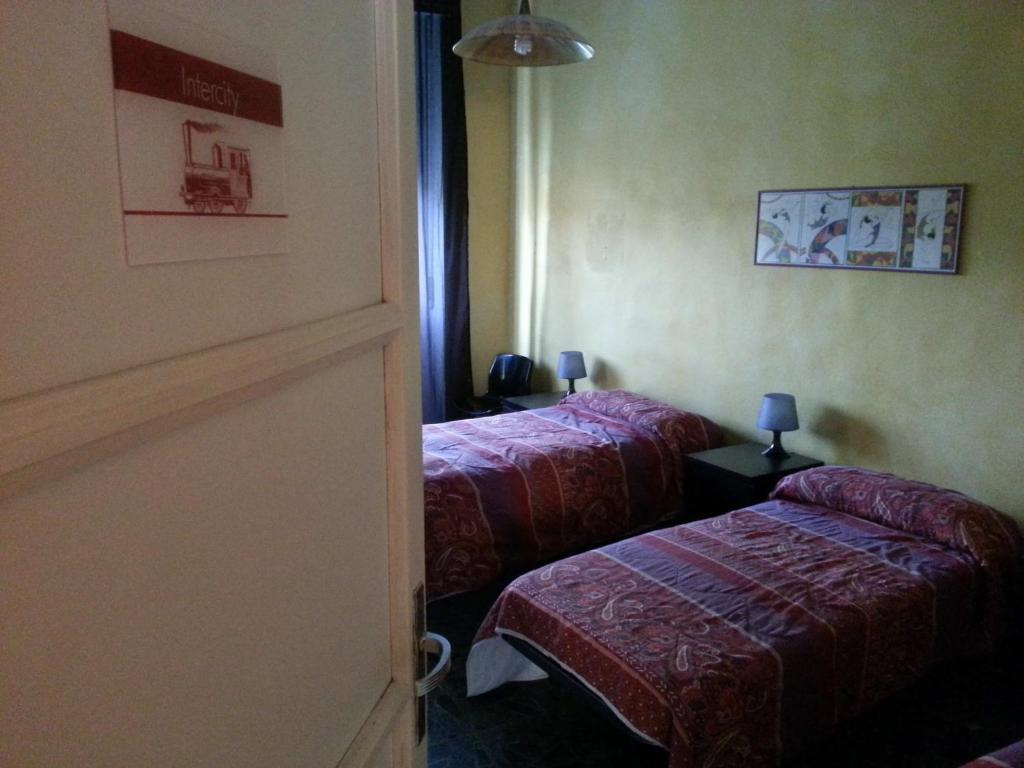 A Due Passi Dal Treno Apartman Pisa Szoba fotó