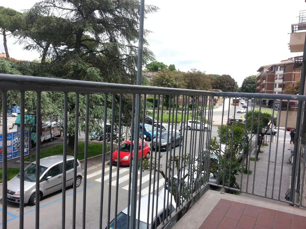 A Due Passi Dal Treno Apartman Pisa Kültér fotó
