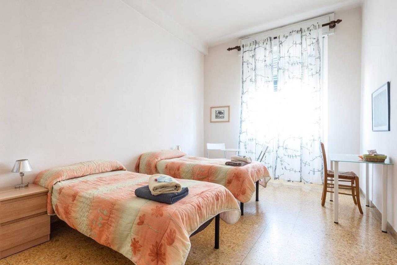 A Due Passi Dal Treno Apartman Pisa Kültér fotó